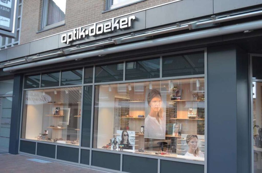 10_Doeker09